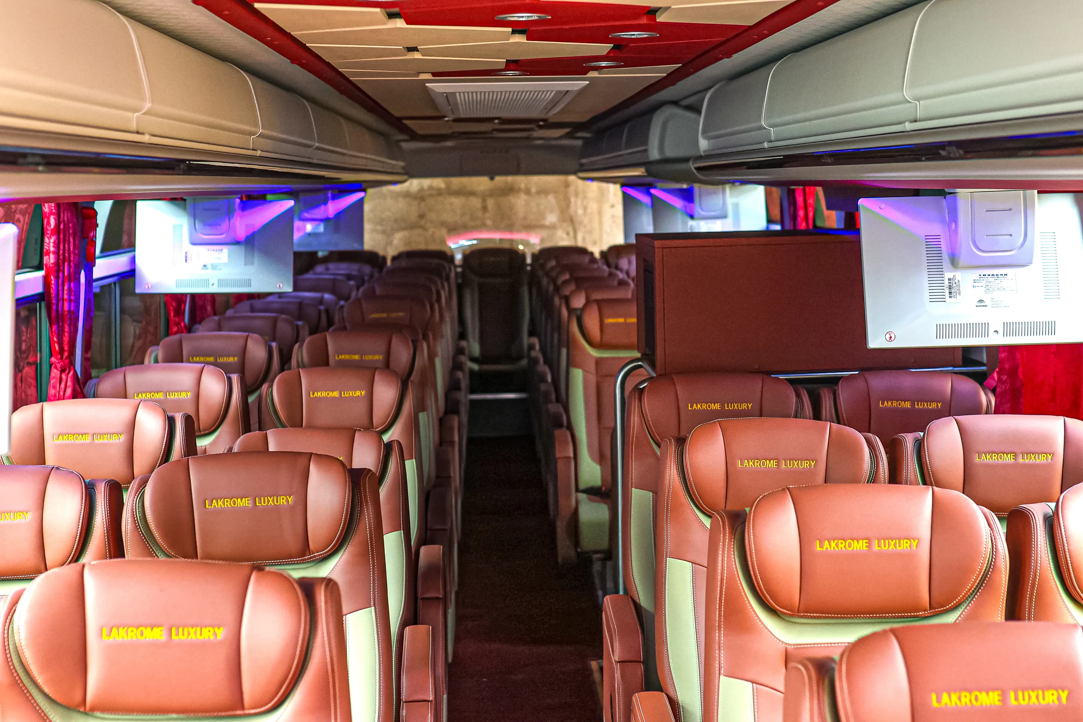 Lakrome interior cabin