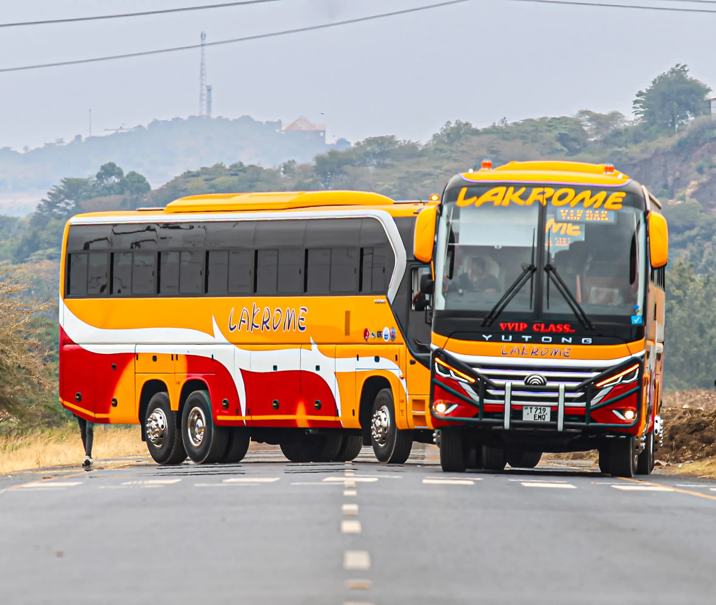 Lakrome buses on road